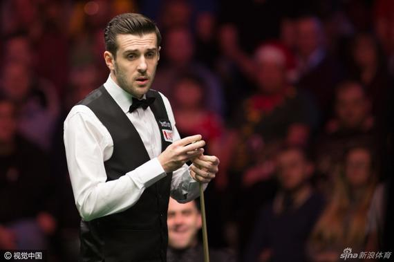 在另一场聚 在另一场聚